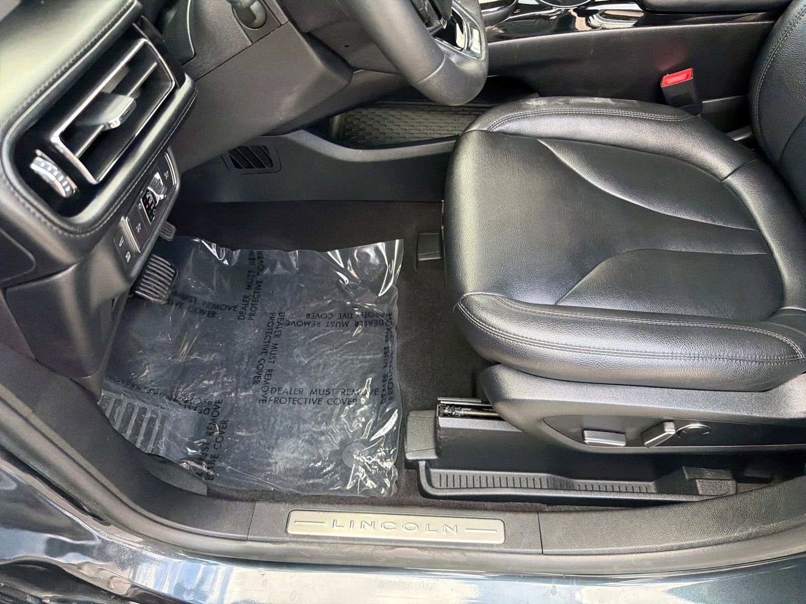 Used 2022 Lincoln Nautilus FWD image 21