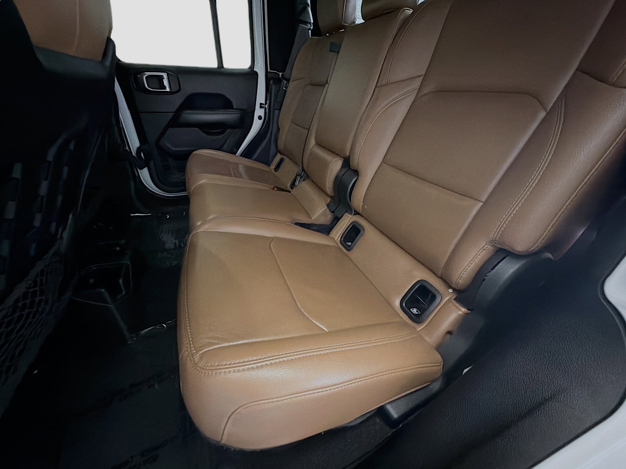 Used 2020 Jeep Gladiator Rubicon AWD/4WD image 13