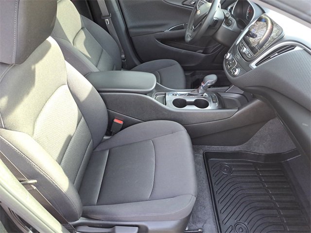 Used 2024 Chevrolet Malibu RS image 25