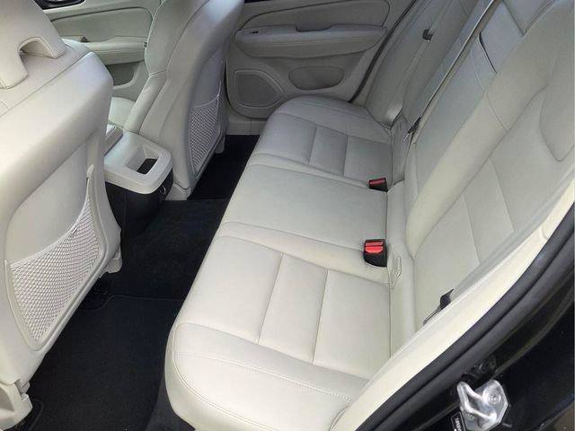 Used 2019 Volvo S60 T5 Momentum w/ Premium Package FWD image 12