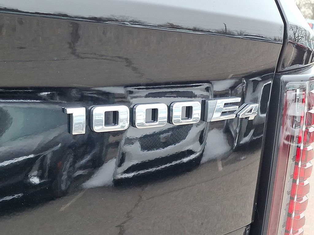 New 2025 Cadillac Escalade IQ Luxury 2 image 19