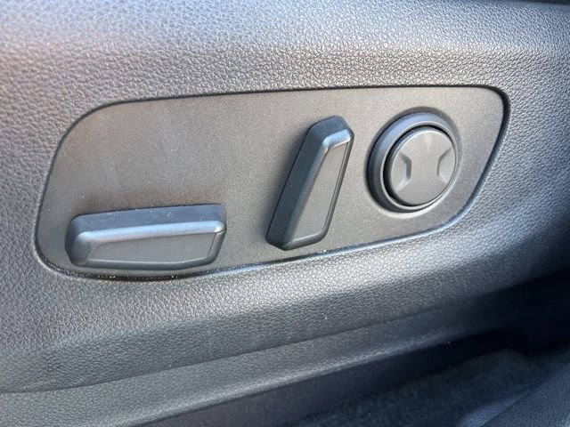 Certified 2024 Kia Carnival LX image 29