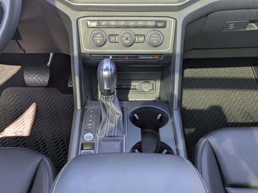 Used 2021 Volkswagen Atlas Cross Sport SE image 20