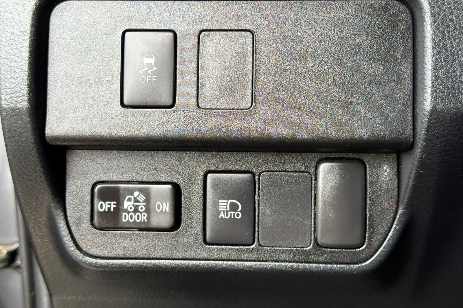 Used 2021 Toyota Tacoma SR5 RWD image 27