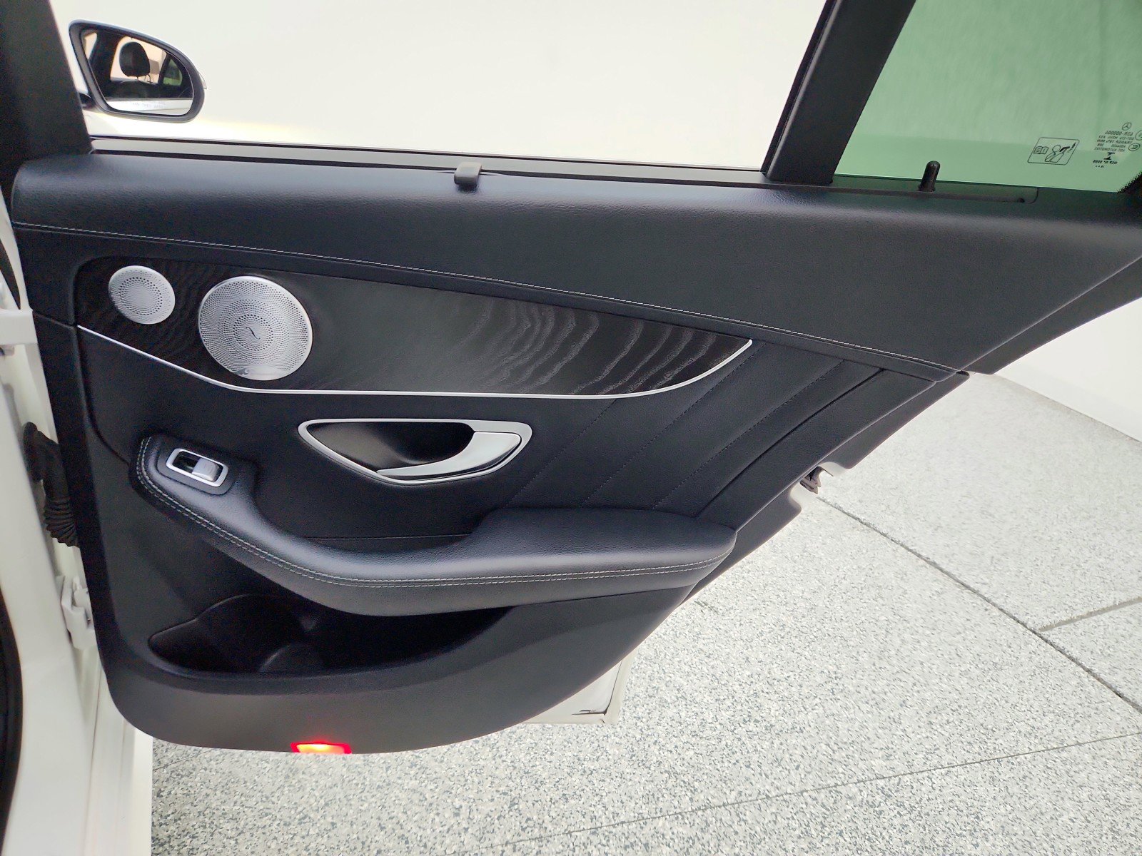 Used 2015 Mercedes-Benz C 300 4MATIC Sedan image 33