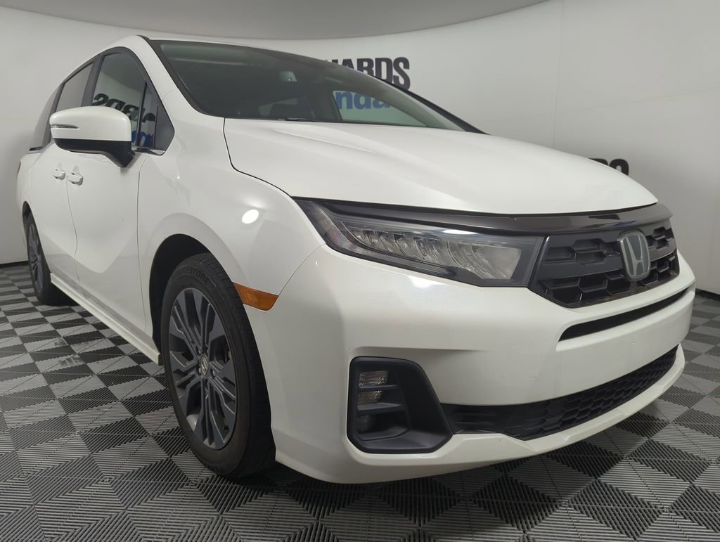 Certified 2025 Honda Odyssey Touring image 7