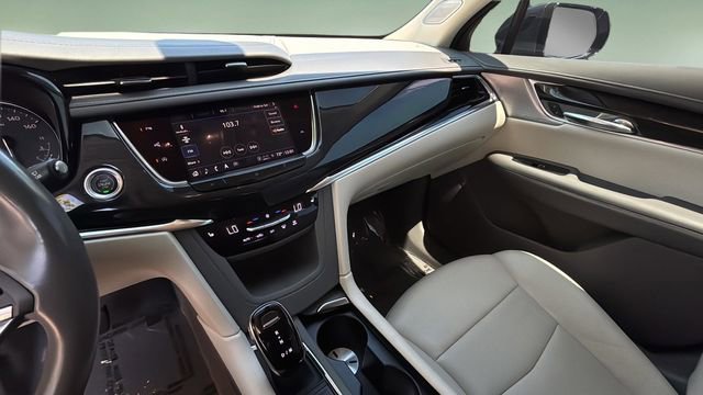 Used 2021 Cadillac XT6 Premium Luxury w/ LPO, Radiant Package FWD image 24