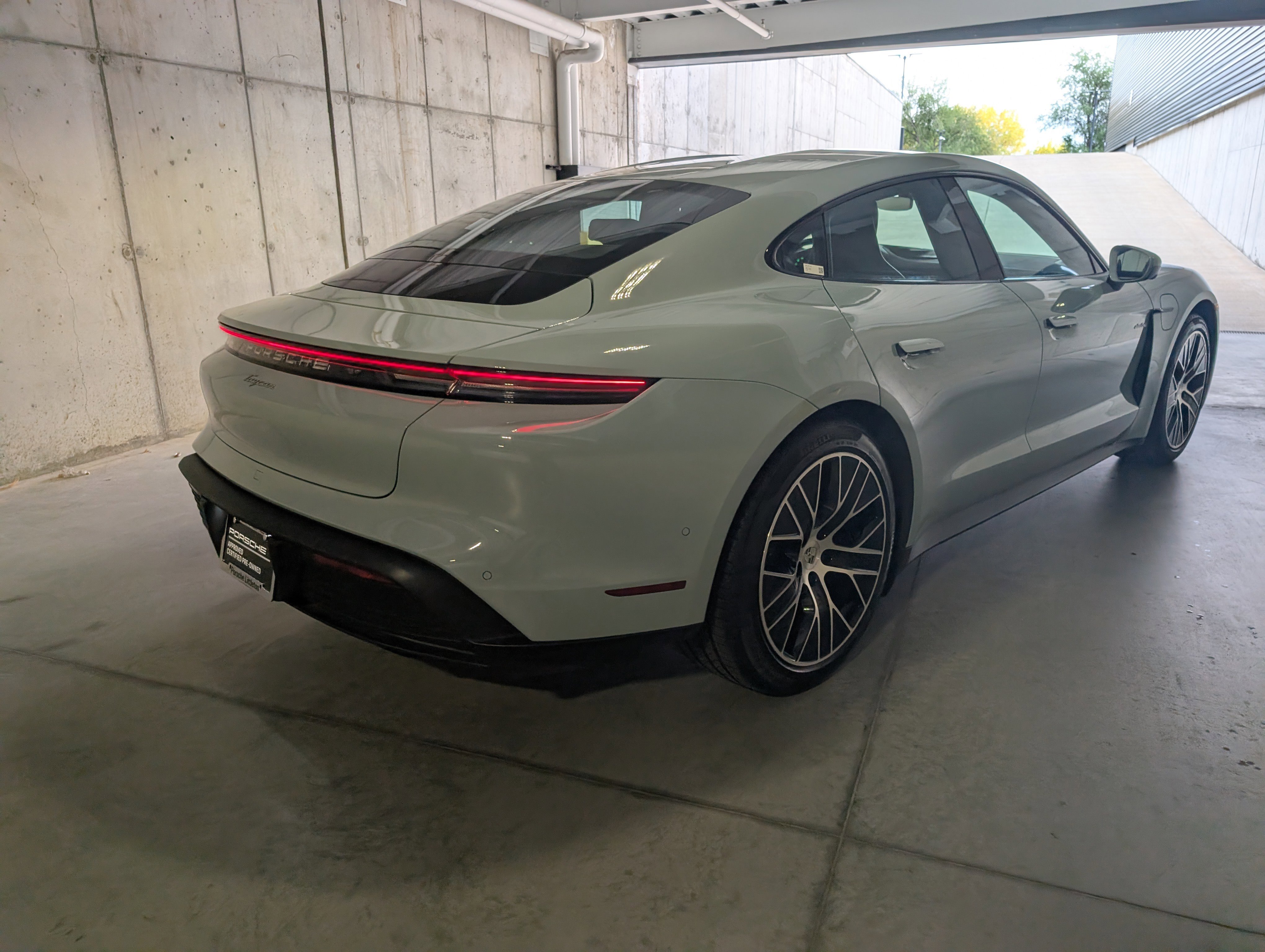 Certified 2025 Porsche Taycan image 9