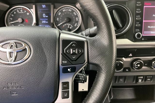 Used 2020 Toyota Tacoma SR5 AWD/4WD image 23