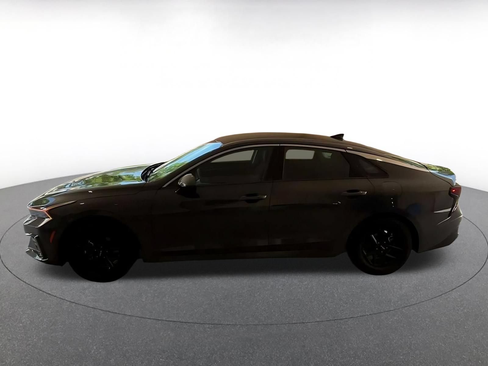 Used 2025 Kia K5 LXS FWD image 9