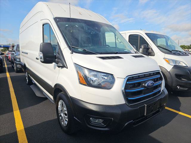 Used 2022 Ford E-Transit 148 High Roof Extended RWD image 4