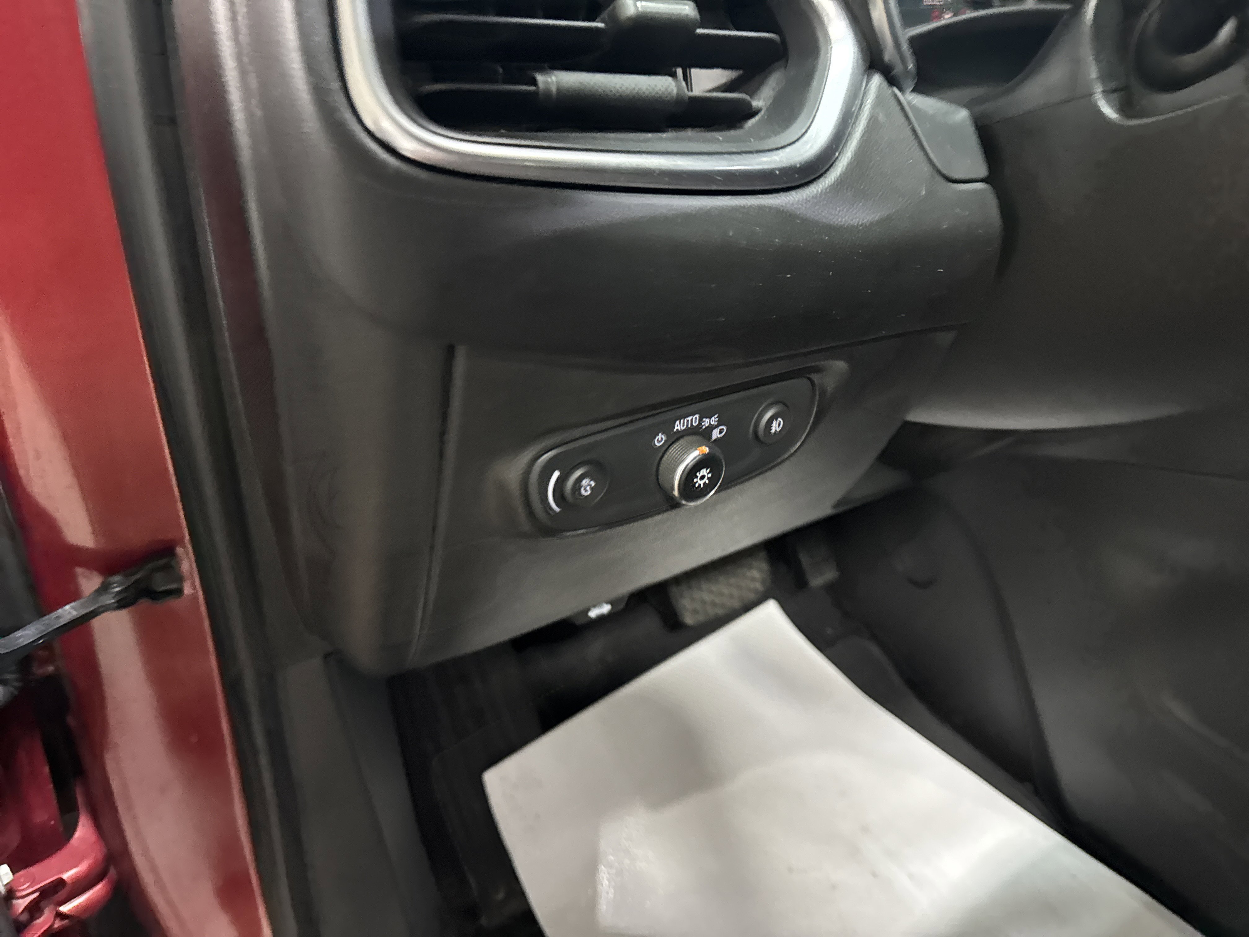 Used 2021 Chevrolet Equinox LT image 15