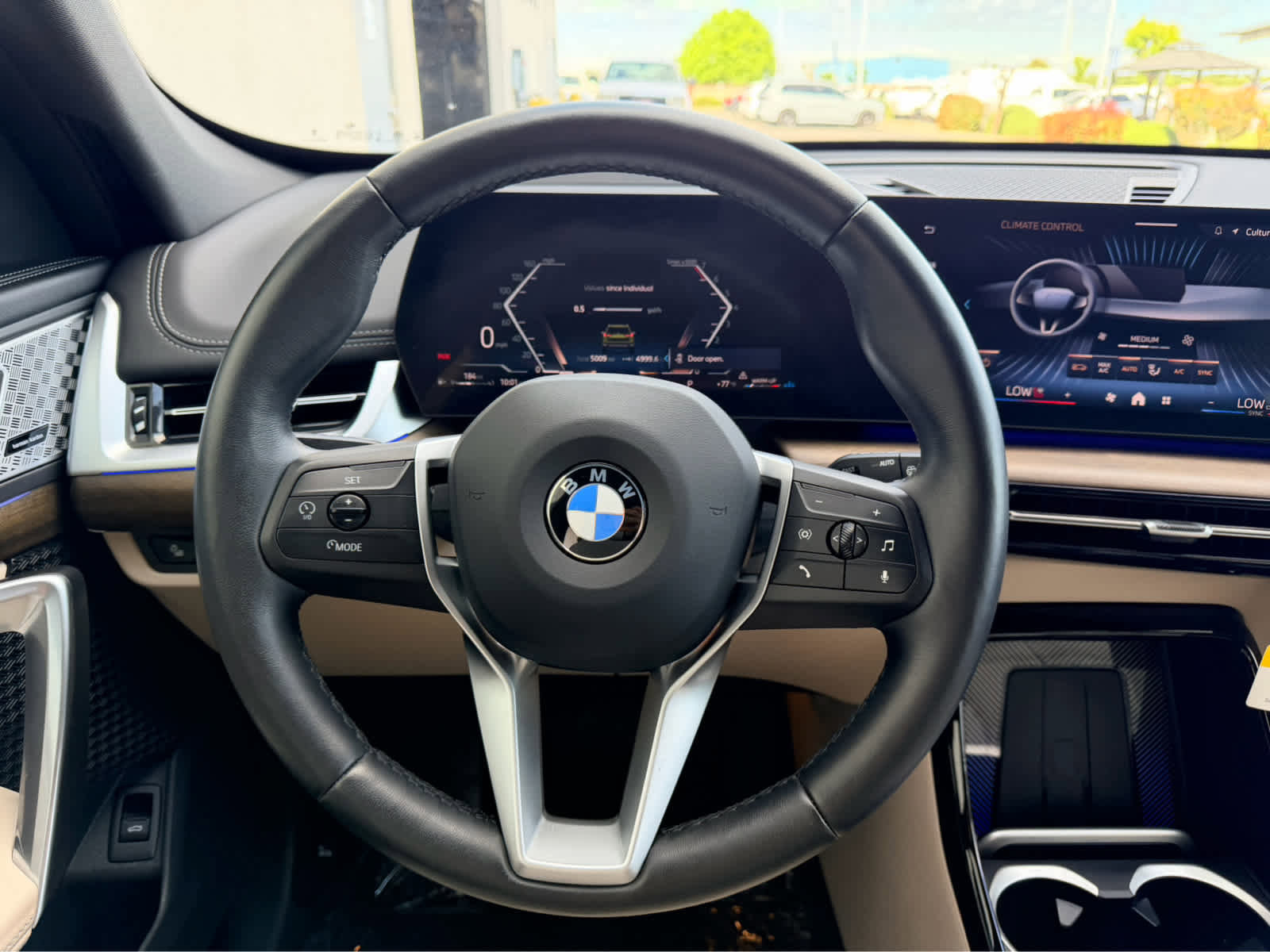 Used 2025 BMW X1 xDrive28i w/ Premium Package image 13