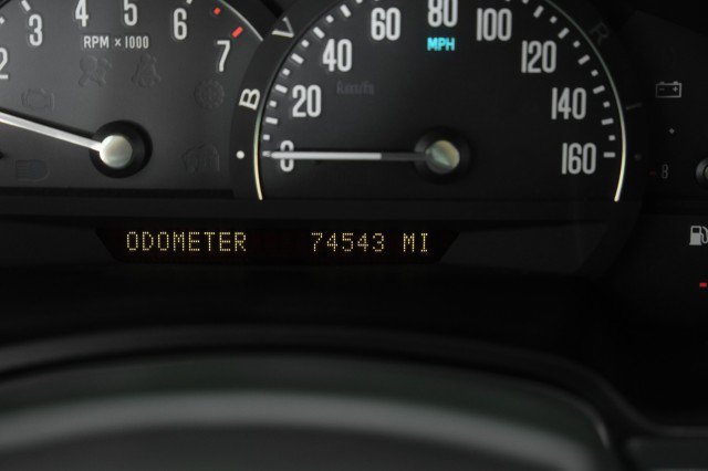 Used 2006 Cadillac XLR RWD image 17