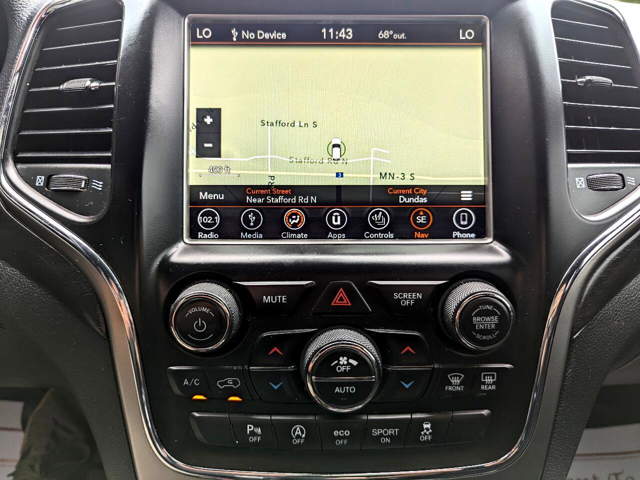 Used 2018 Jeep Grand Cherokee Altitude image 22