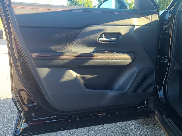 New 2027 Nissan Kicks SV w/ Rock Creek Edition AWD/4WD image 10