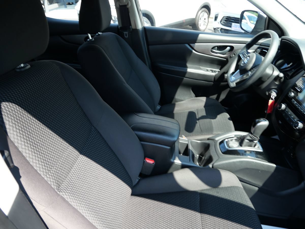 Used 2017 Nissan Rogue Sport S w/ S Appearance Package FWD image 27