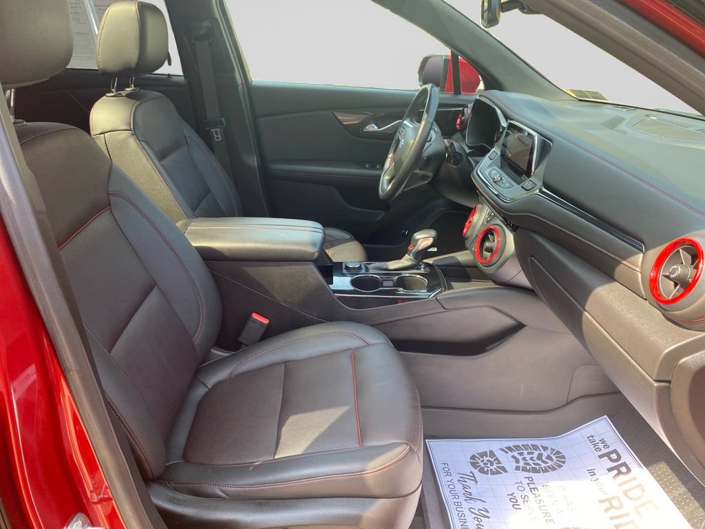 Certified 2022 Chevrolet Blazer RS w/ Enhanced Convenience Package AWD/4WD image 11