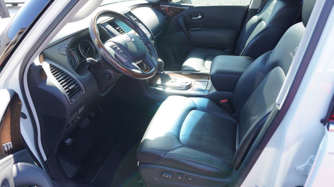 Used 2012 INFINITI QX56 2WD w/ Deluxe Touring Pkg image 13