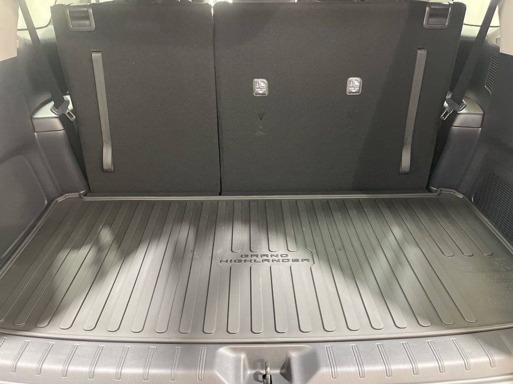 Used 2026 Toyota Grand Highlander Platinum image 11