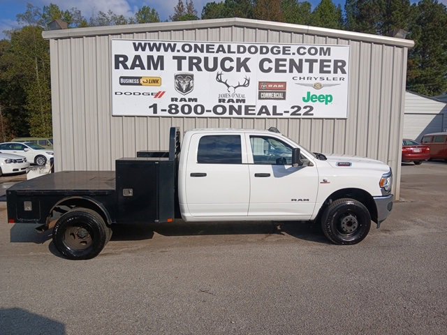 Used 2020 RAM 3500 Tradesman image 2