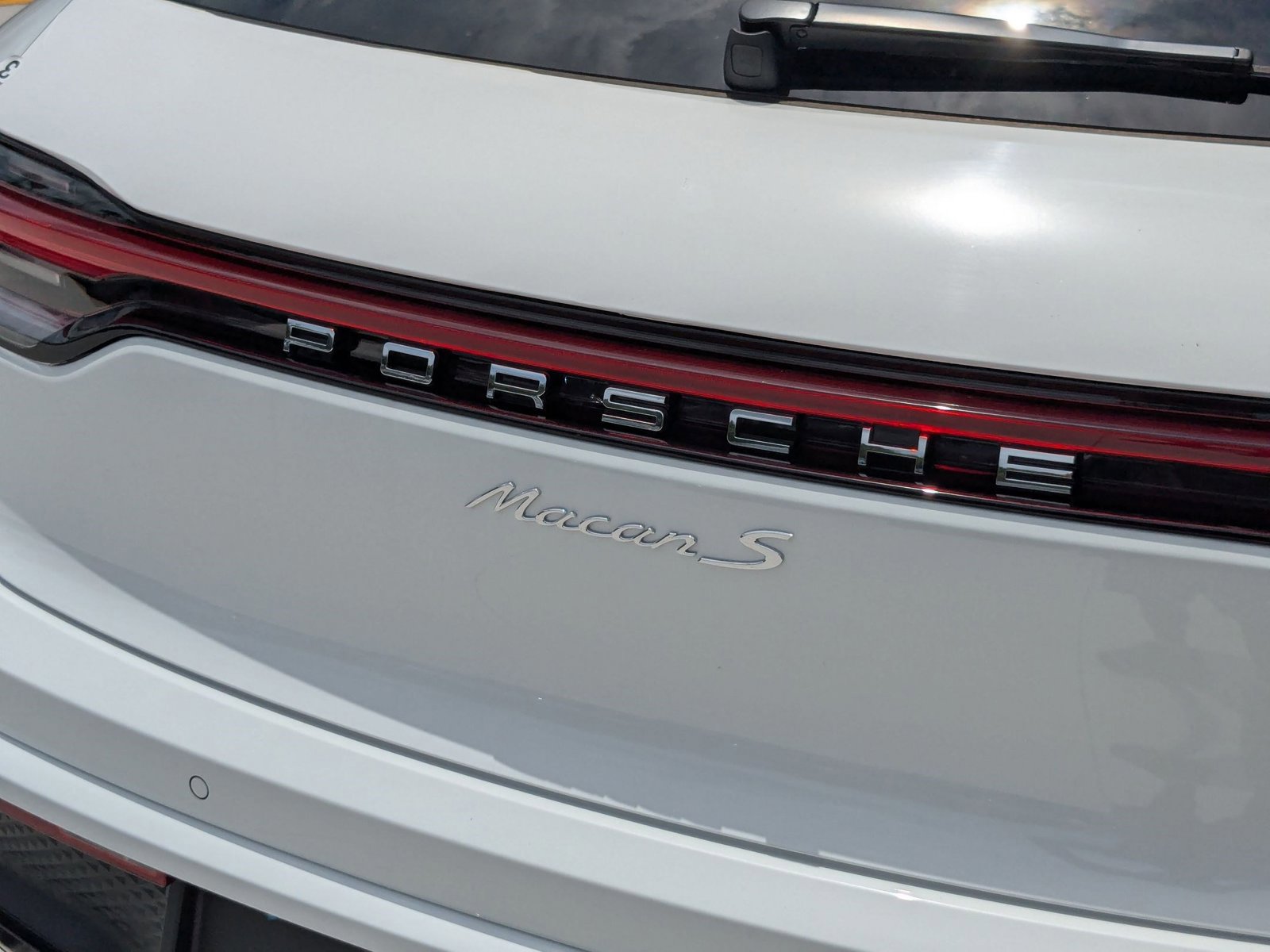 New 2025 Porsche Macan S image 13