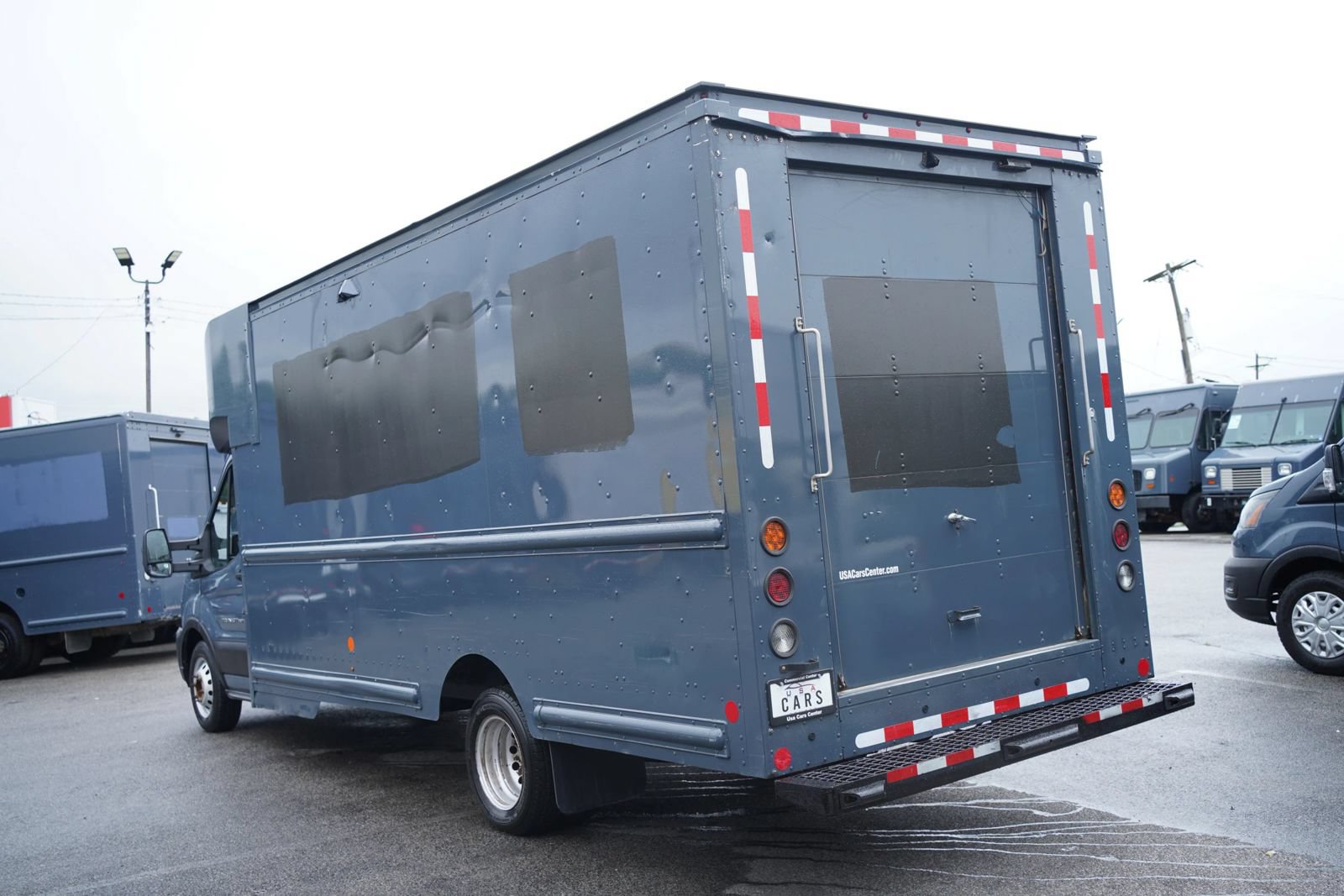 Used 2022 Ford Transit 350 DRW RWD image 8