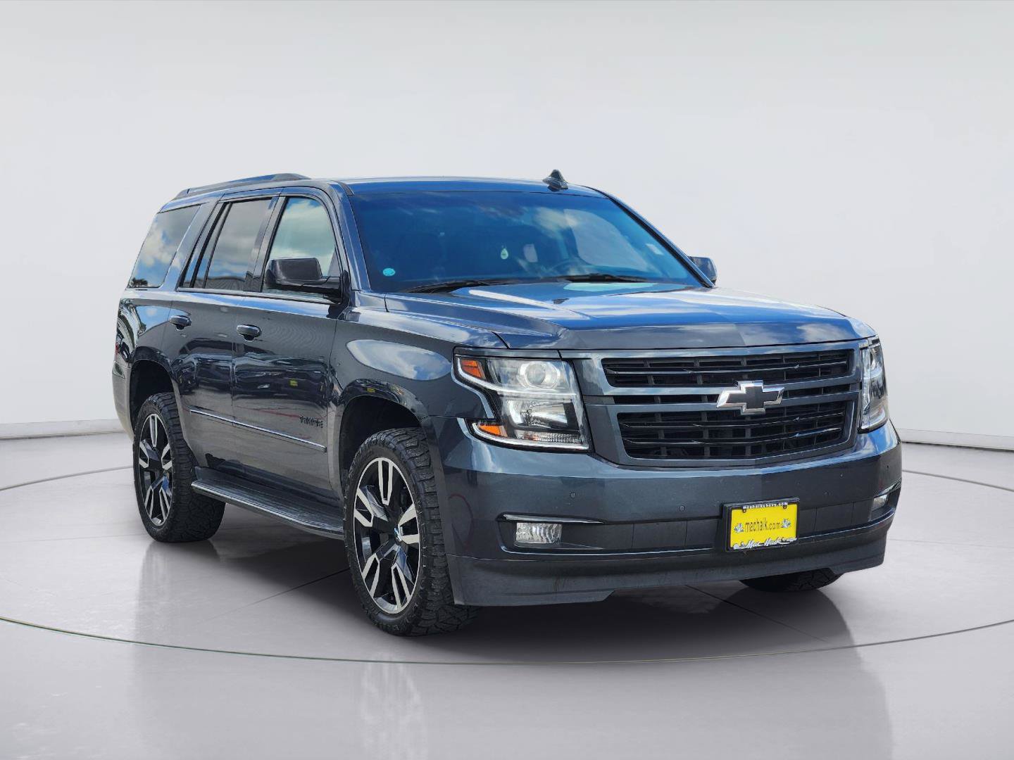 Used 2019 Chevrolet Tahoe Premier w/ RST 6.2L Performance Edition RWD image 3