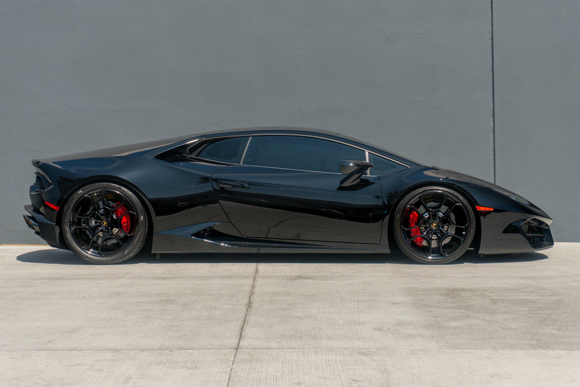 Used 2019 Lamborghini Huracan LP 580-2 image 6