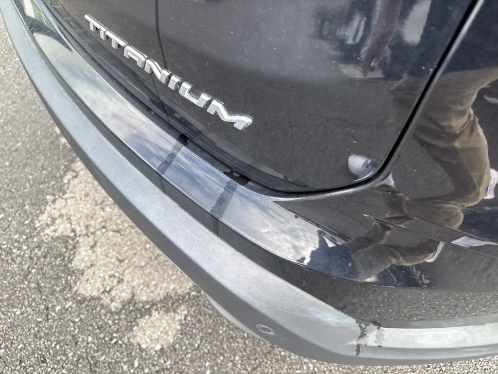 Used 2019 Ford Edge Titanium AWD/4WD image 8