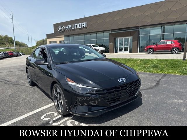 Used 2023 Hyundai Elantra SEL w/ Convenience Package FWD image 8