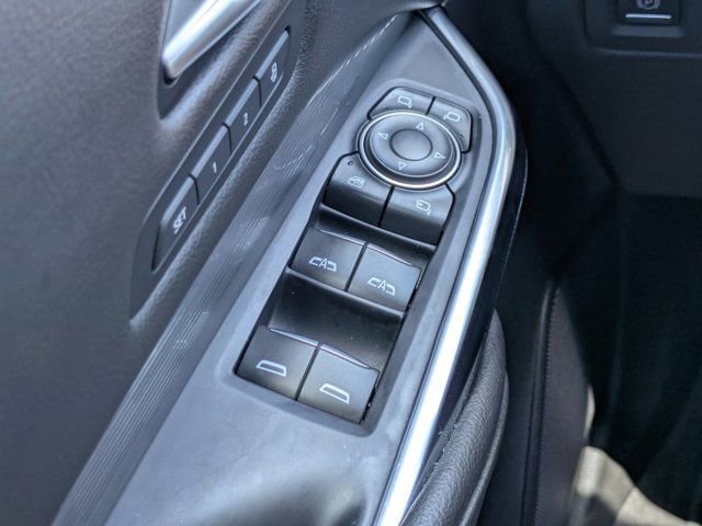 Used 2025 Cadillac XT4 Premium Luxury FWD image 20