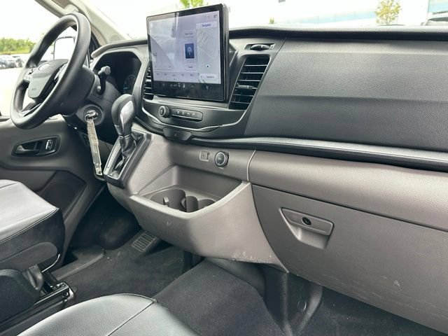 Used 2022 Ford Transit 150 Low Roof RWD image 10