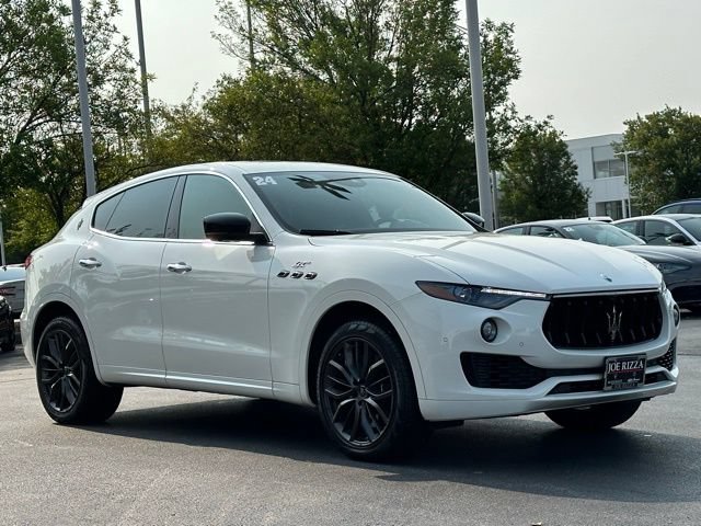 Used 2024 Maserati Levante GT Ultima AWD/4WD image 3