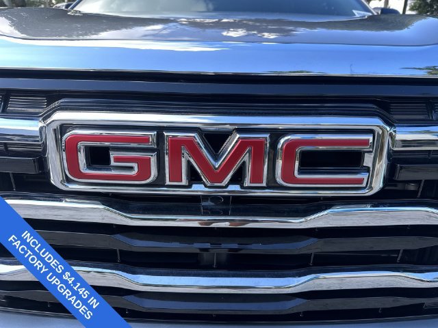 Used 2025 GMC Terrain Elevation w/ Elevation Premium Package AWD/4WD image 10