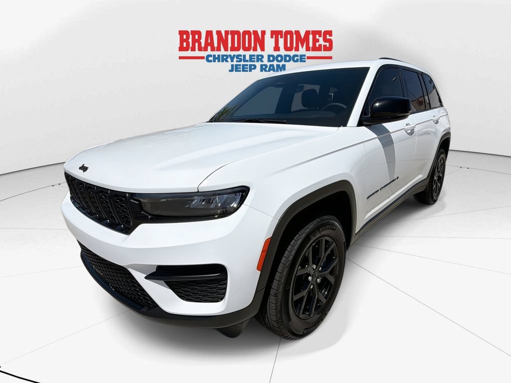 Certified 2025 Jeep Grand Cherokee Altitude RWD video 1