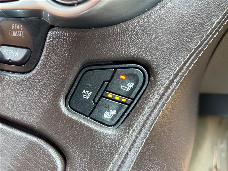 Used 2015 Chevrolet Suburban LTZ AWD/4WD image 26