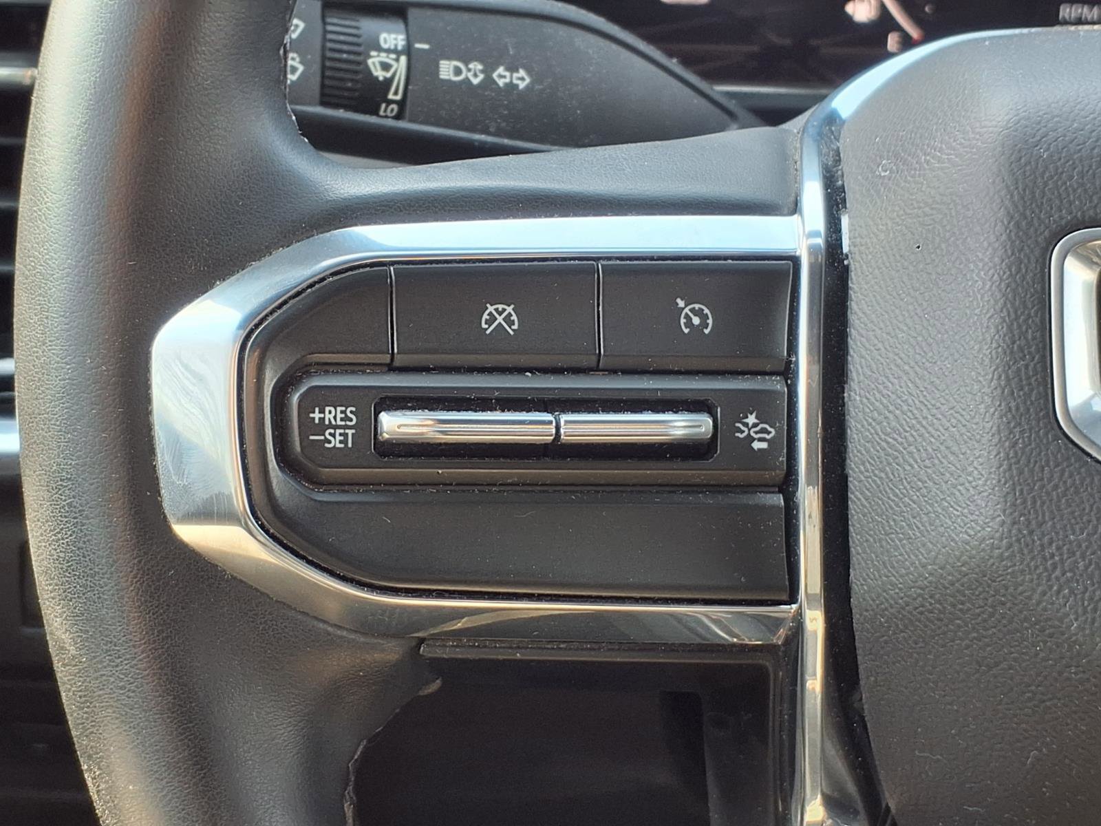 Used 2024 GMC Canyon Elevation w/ Convenience Package image 16