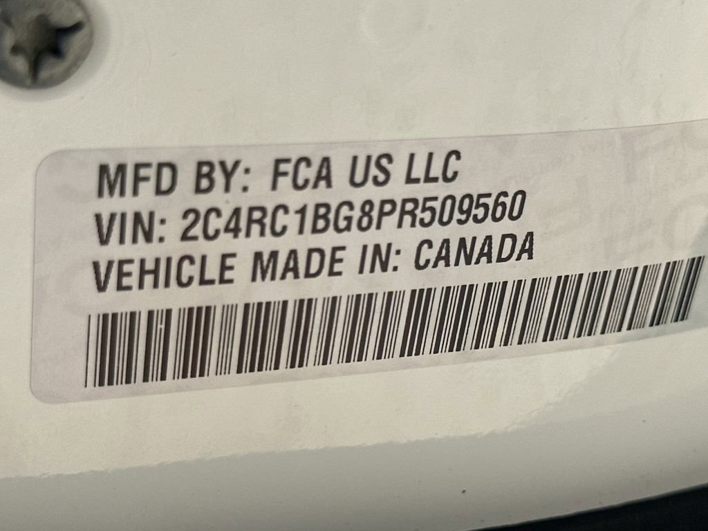 Used 2023 Chrysler Pacifica Touring-L FWD image 33
