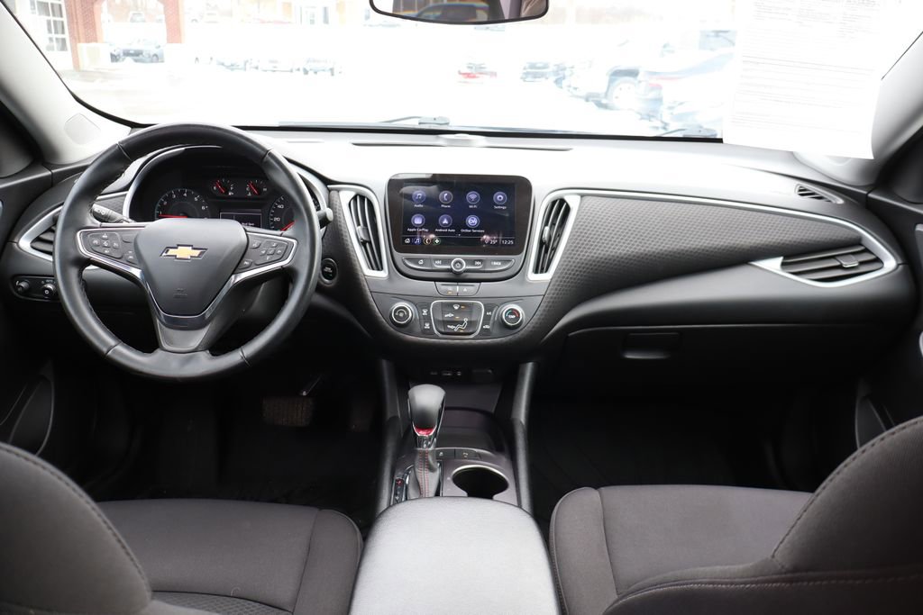 Used 2024 Chevrolet Malibu RS image 34