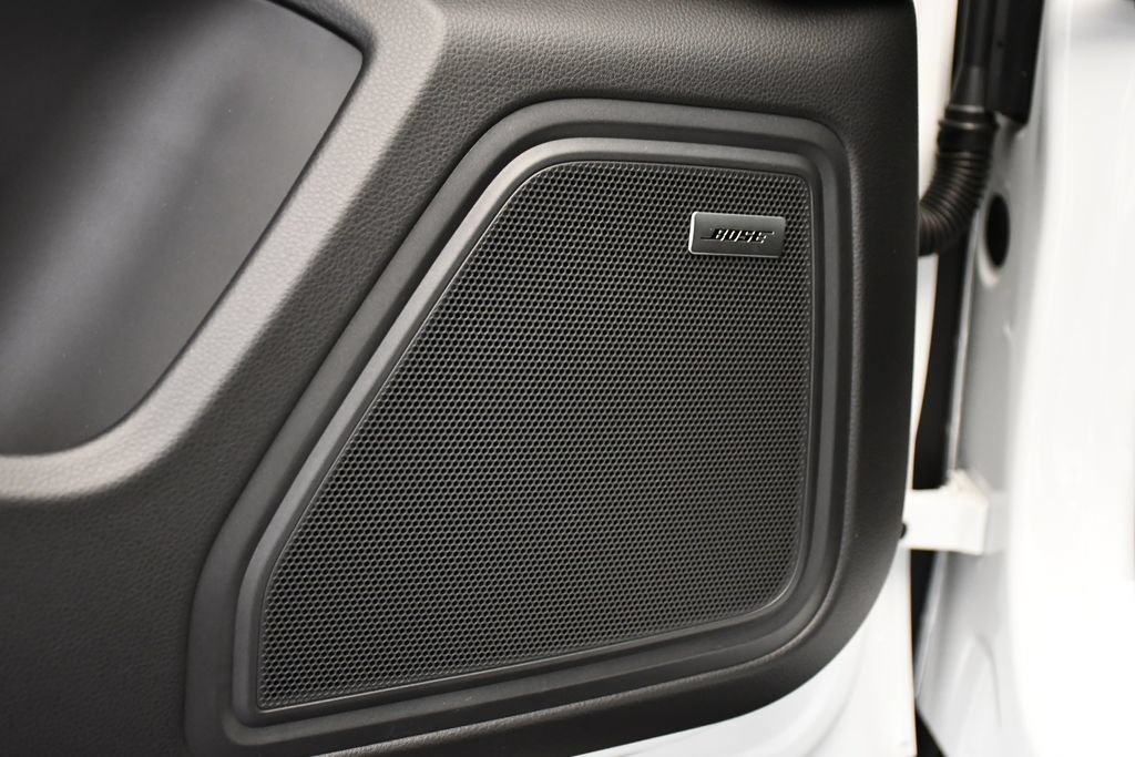 Certified 2026 Porsche Macan AWD/4WD image 38
