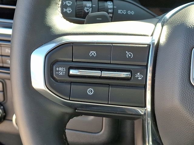 Used 2025 GMC Yukon XL Denali image 25