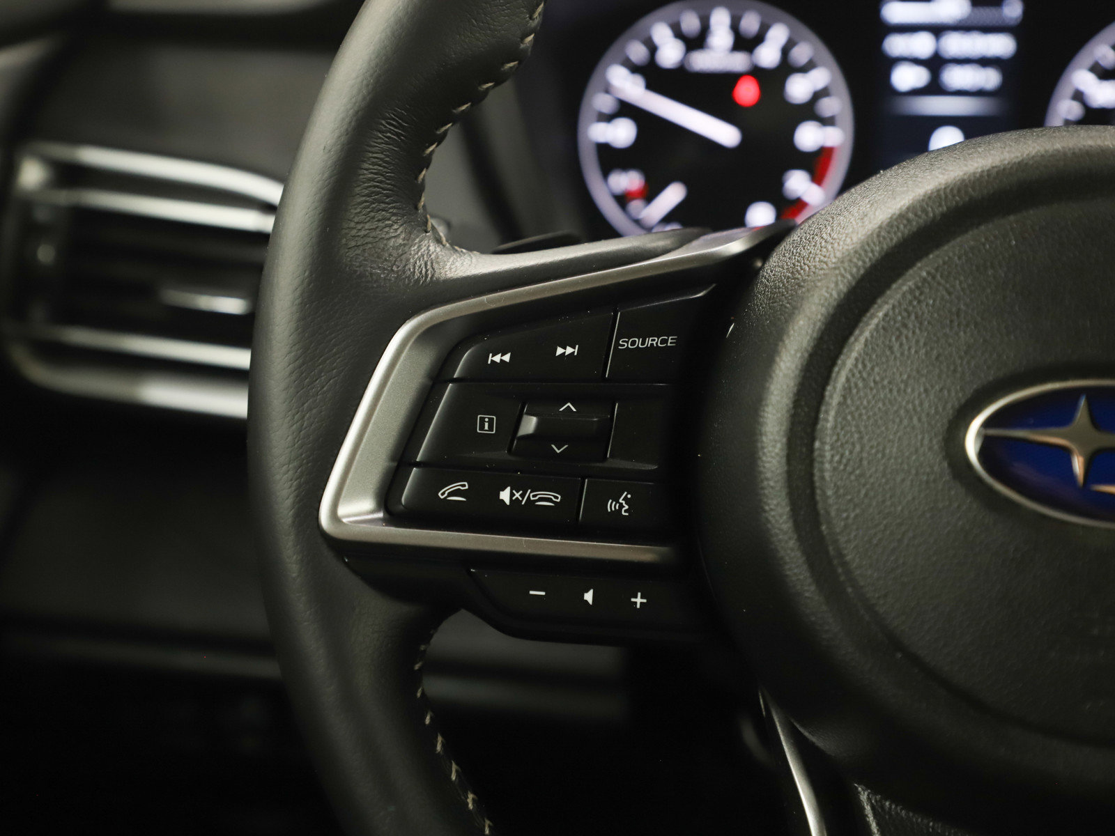 Used 2024 Subaru Outback Limited image 26