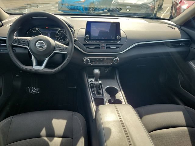 Certified 2022 Nissan Altima 2.5 SV image 13