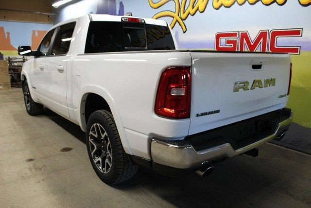 Used 2025 RAM 1500 Laramie AWD/4WD image 6