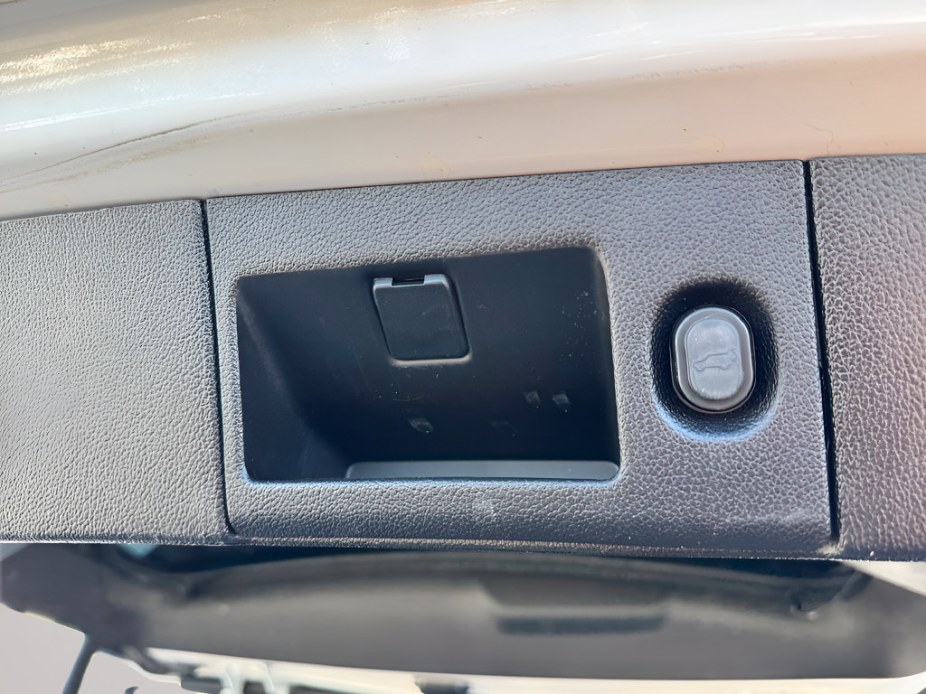 Used 2019 Chevrolet Tahoe Premier AWD/4WD image 37