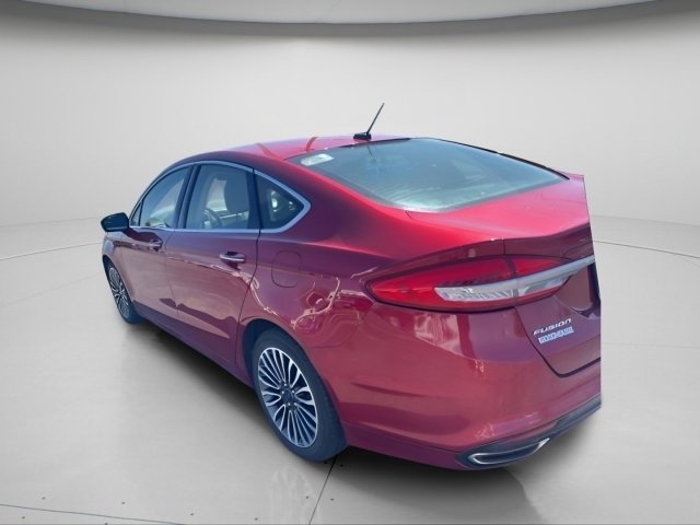 Used 2017 Ford Fusion SE w/ Fusion SE Technology Package image 12