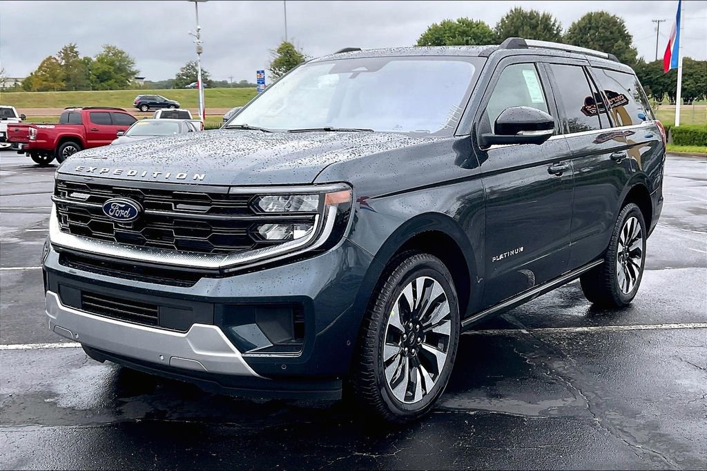 New 2025 Ford Expedition Platinum w/ Driver's Package image 2