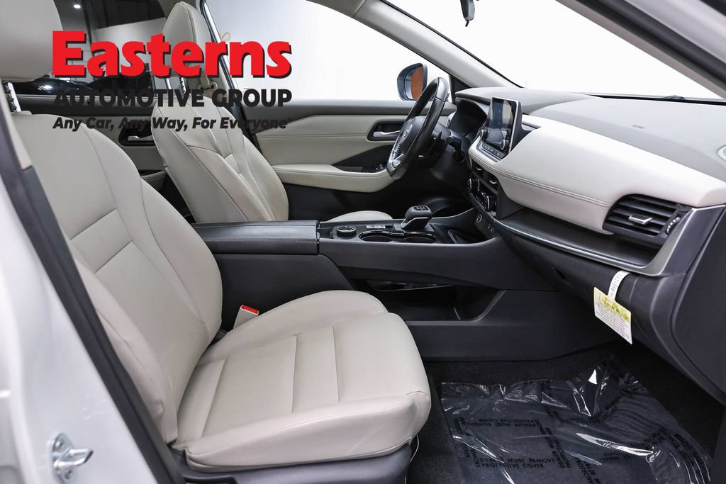 Used 2023 Nissan Rogue SV w/ SV Premium B Package AWD/4WD image 26