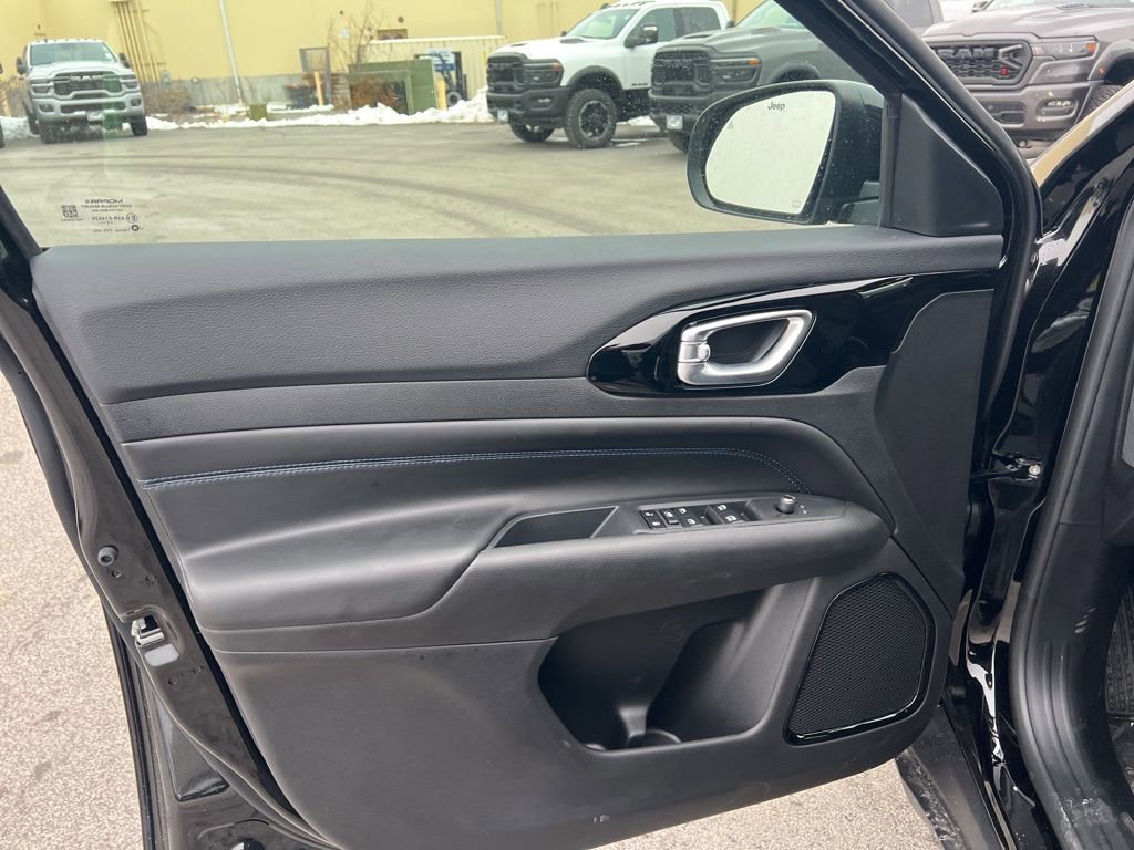 New 2026 Jeep Compass Limited image 18